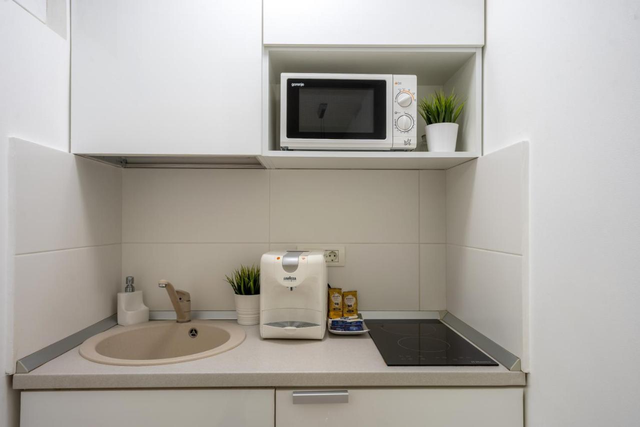 Metropole Apartments - Old City บูคาเรสต์ ภายนอก รูปภาพ